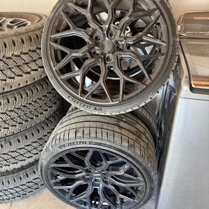 vossen hf-2 staggered corvette wheels with tires and sensors 5x120