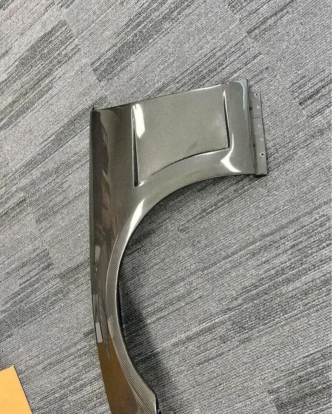 2010–2015 Chevrolet Camaro Anderson Composites Type SS Carbon Fiber Fenders - Image 2