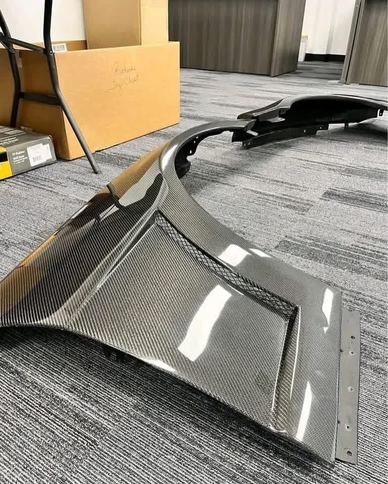 2010–2015 Chevrolet Camaro Anderson Composites Type SS Carbon Fiber Fenders